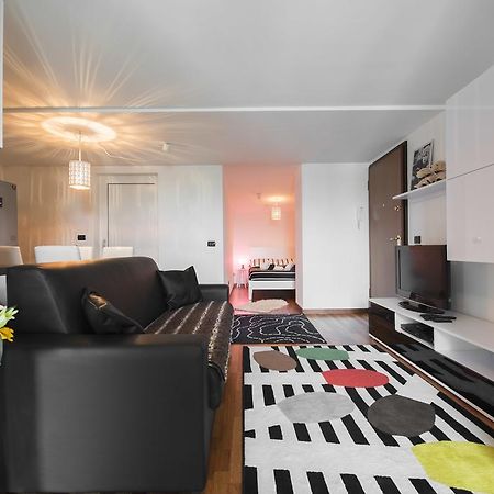 New Luxury Attic Santa Giulia Expo Daire Milano Dış mekan fotoğraf