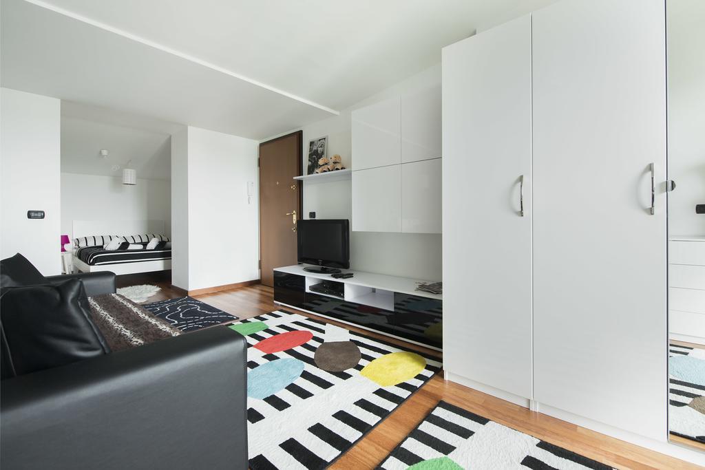 New Luxury Attic Santa Giulia Expo Daire Milano Dış mekan fotoğraf
