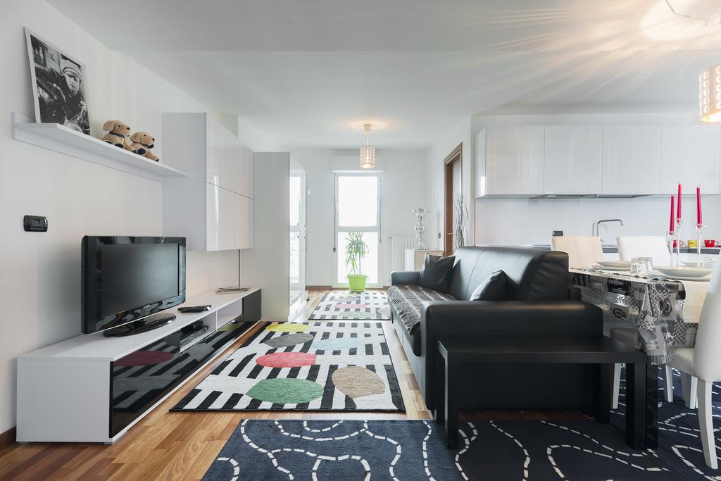 New Luxury Attic Santa Giulia Expo Daire Milano Dış mekan fotoğraf